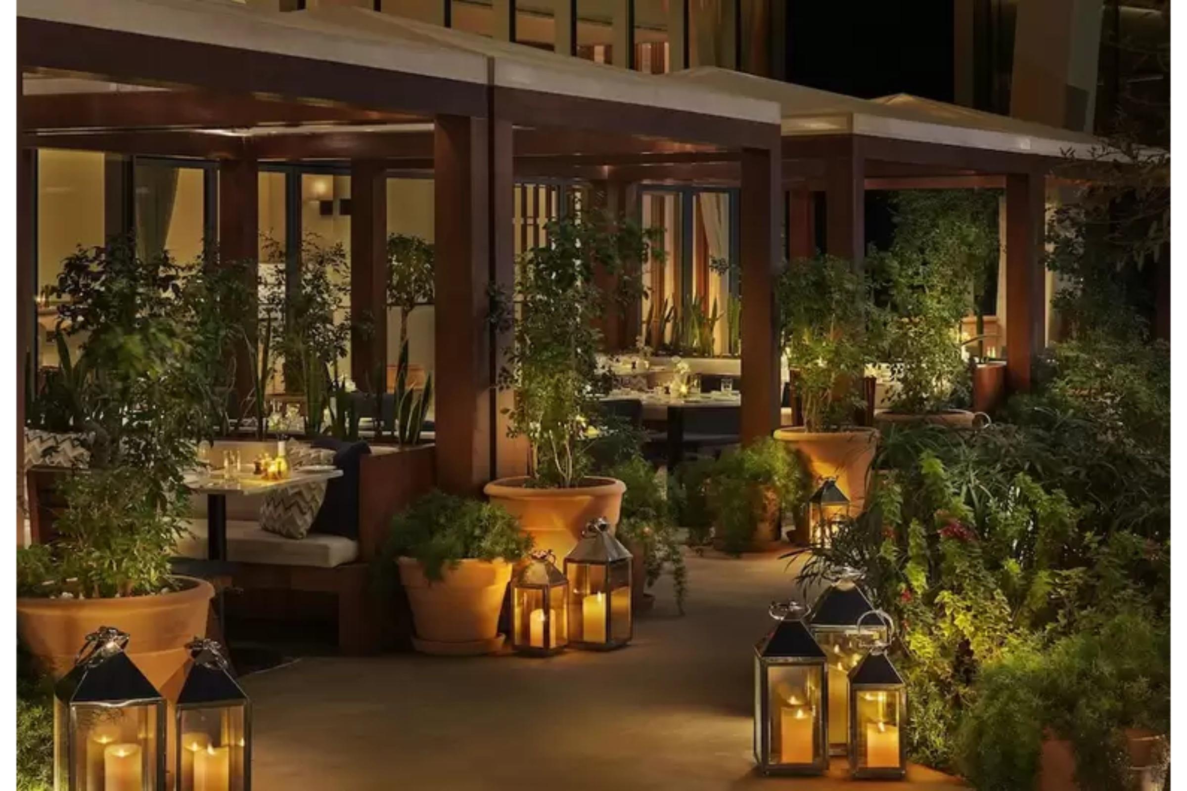 阿布扎比伊迪逊酒店 外观 照片 The Terrace at the Four Seasons Hotel