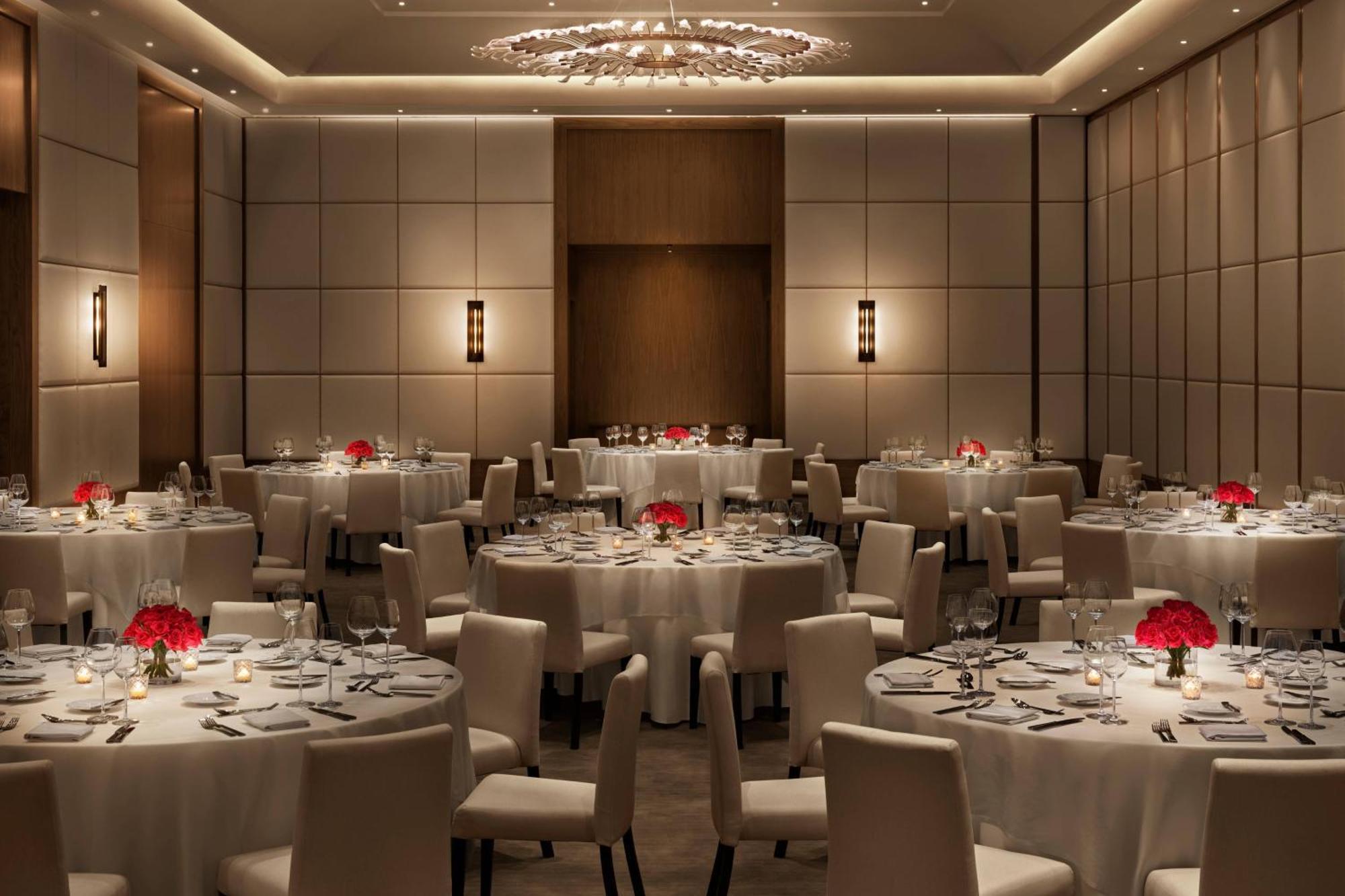 阿布扎比伊迪逊酒店 外观 照片 The ballroom