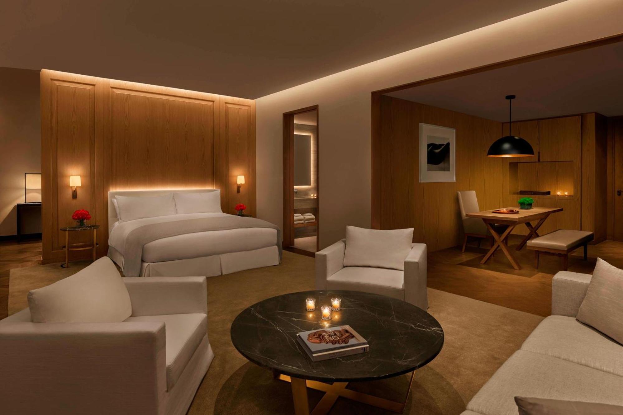 阿布扎比伊迪逊酒店 外观 照片 A suite at the Mandarin Oriental, Munich